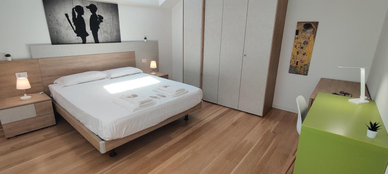 Nxt Station Deluxe Apartment Bergamo Buitenkant foto