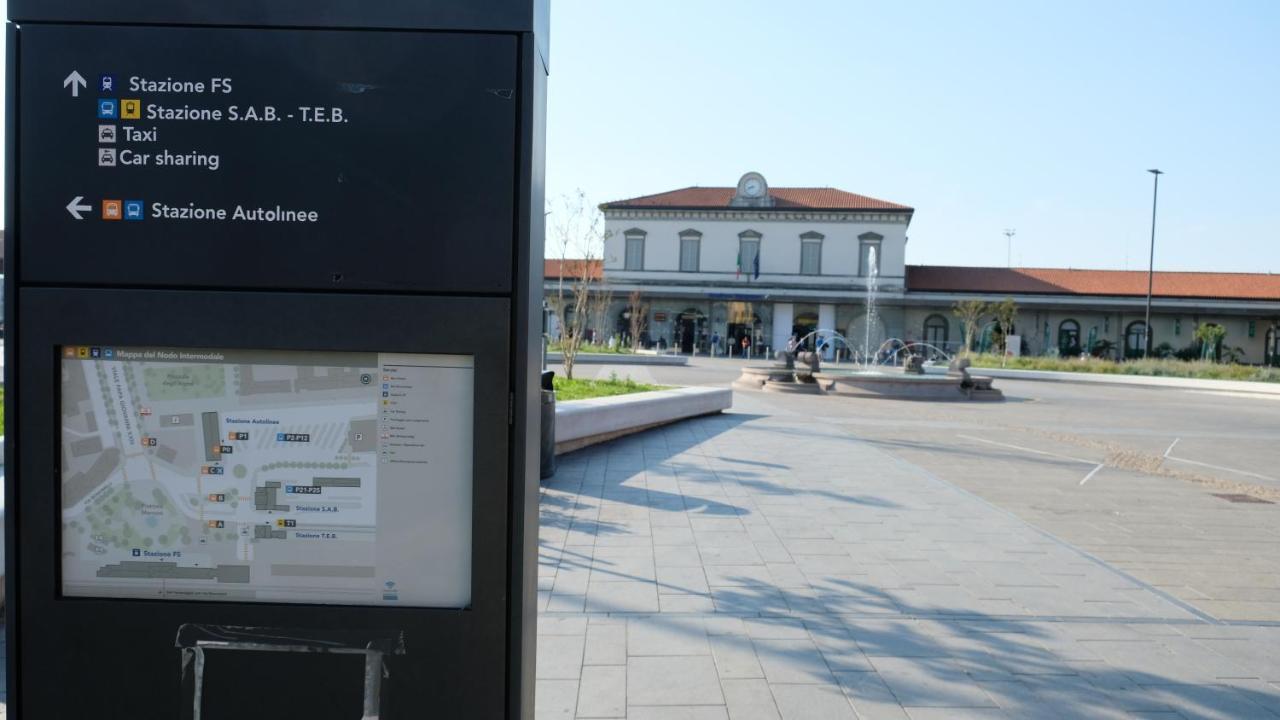 Nxt Station Deluxe Apartment Bergamo Buitenkant foto